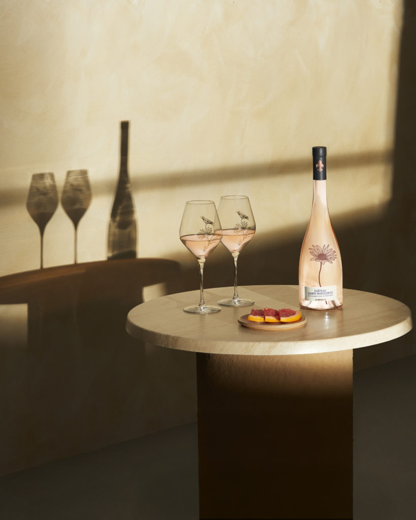 CHATEAU SAINTE MARGUERITE symphonie beautyshot golden hour fullframe scaled